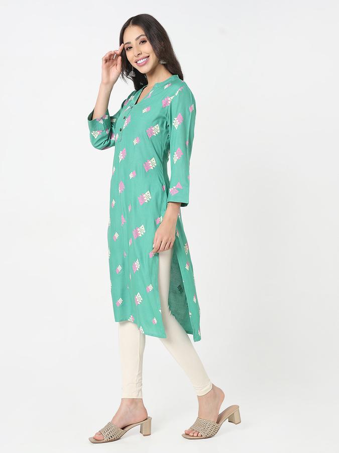 Women's regular fit casual  geometric printed mandarin collar straight kurta with 3/4th sleeves  image number 2