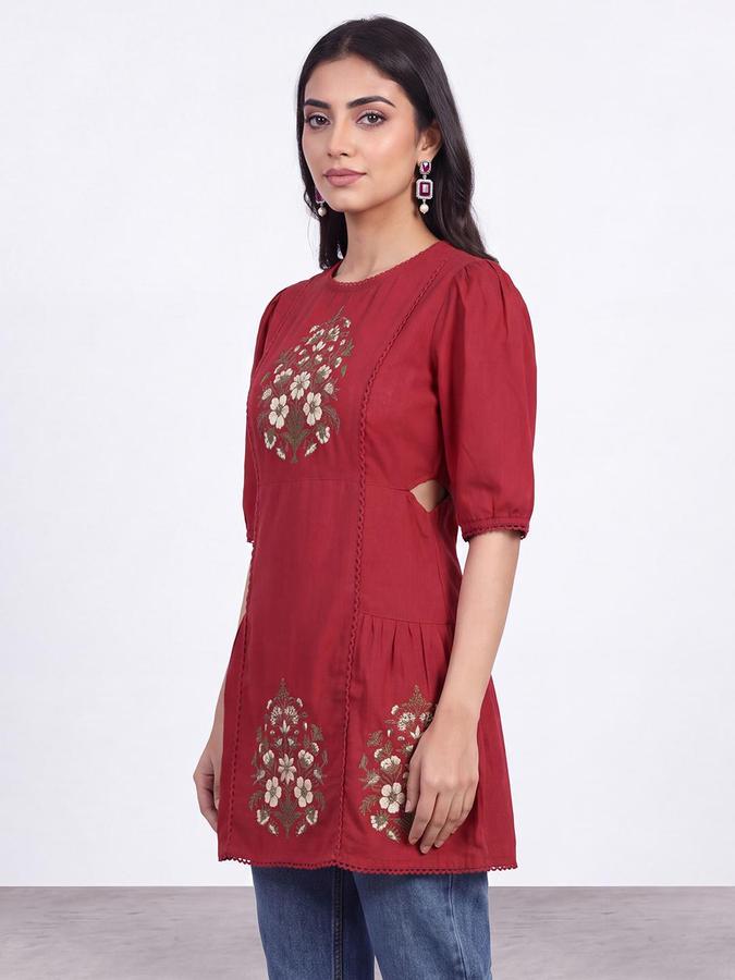 R&B Women Maroon Floral Embroidered Round Neck Short Sleeves Ethnic Tunics
