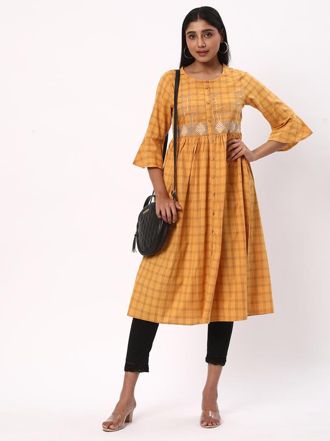Women Cotton Regular Fit Round Neck Embroidered Kurta