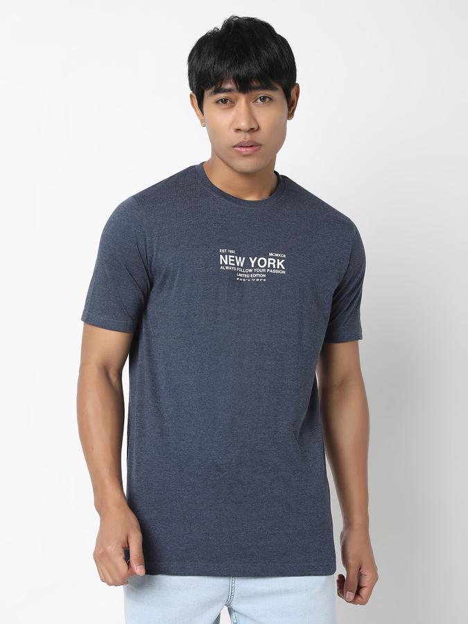 Men Typographic Print Regular Fit Crew-Neck T-Shirt data-index=