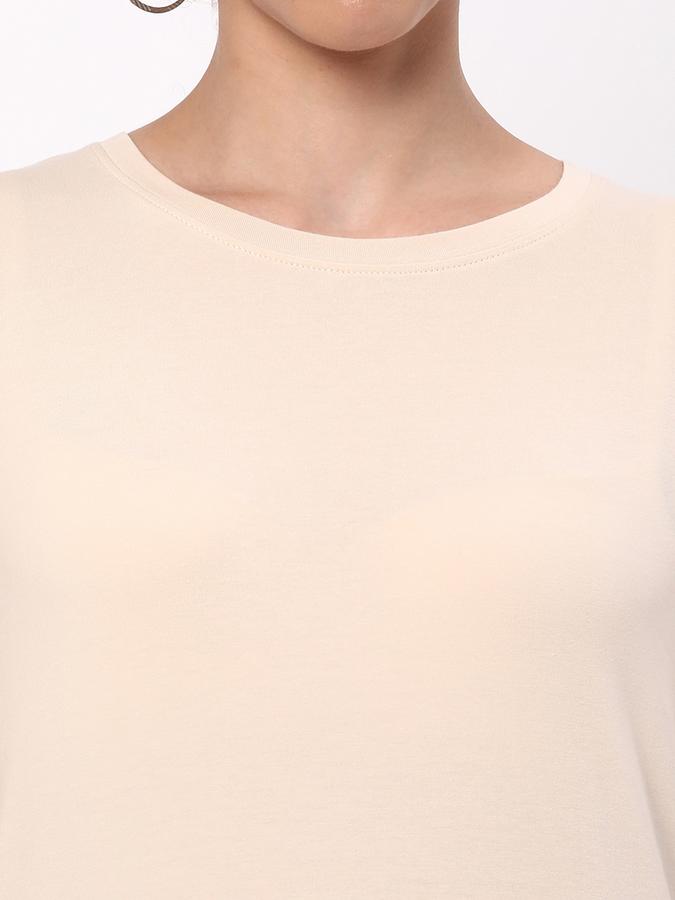 Women Regular Fit Round-Neck T-Shirt image number 3
