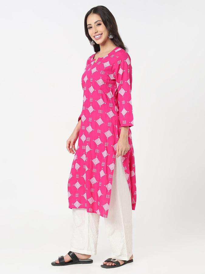 Women's regular fit casual Geometric printed round neck with 3/4th sleeves kurta  image number 2