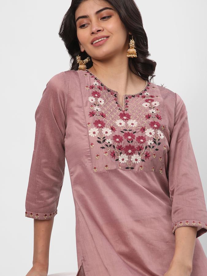Women Embroidered Straight Kurta