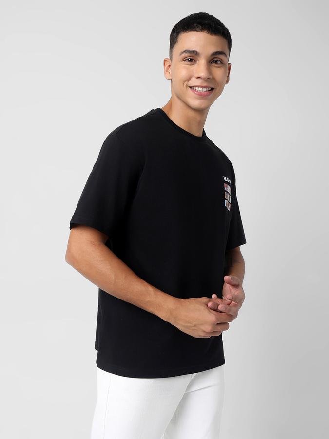 Men Cotton Blend Oversized Fit Crew Neck Graphic T-shirt