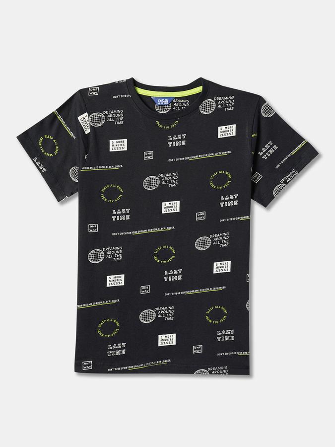 Boys Printed T-Shirt & Joggers Set image number 2