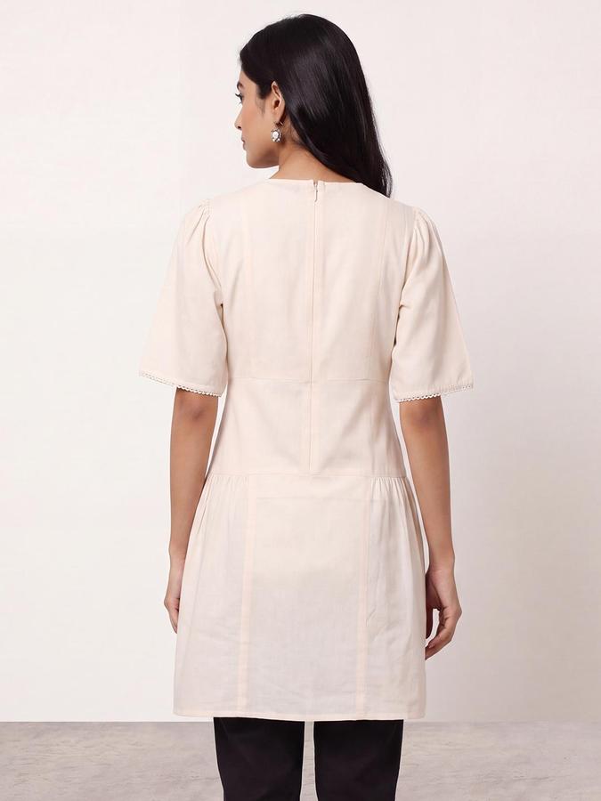 R&B Women Off White Floral Embroidered Round Neck Short Sleeves Ethnic Tunics