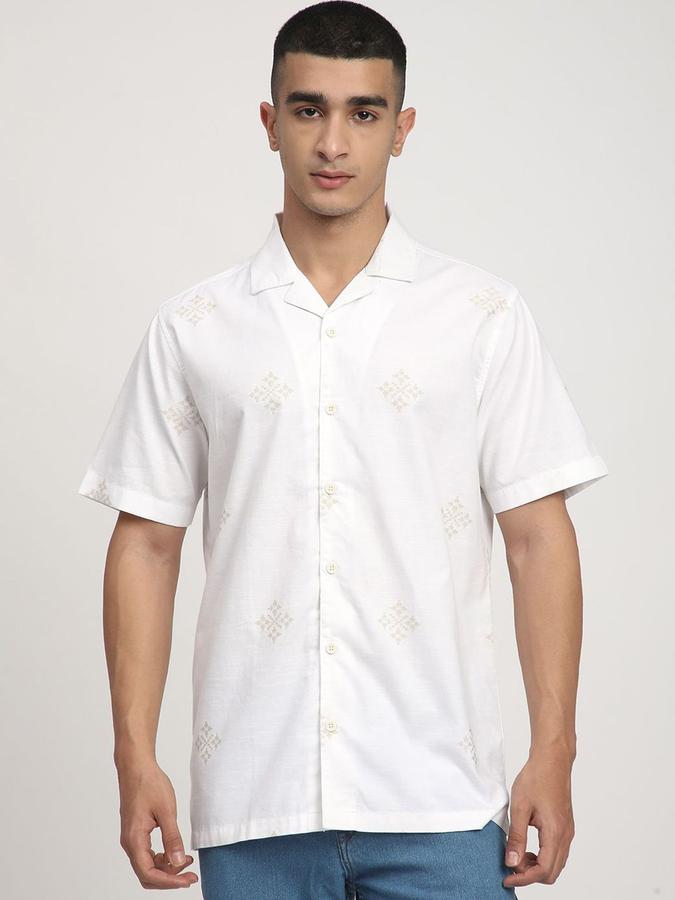 R&B Men White Geometric Print Half Sleeves Cuban Collar Shirt