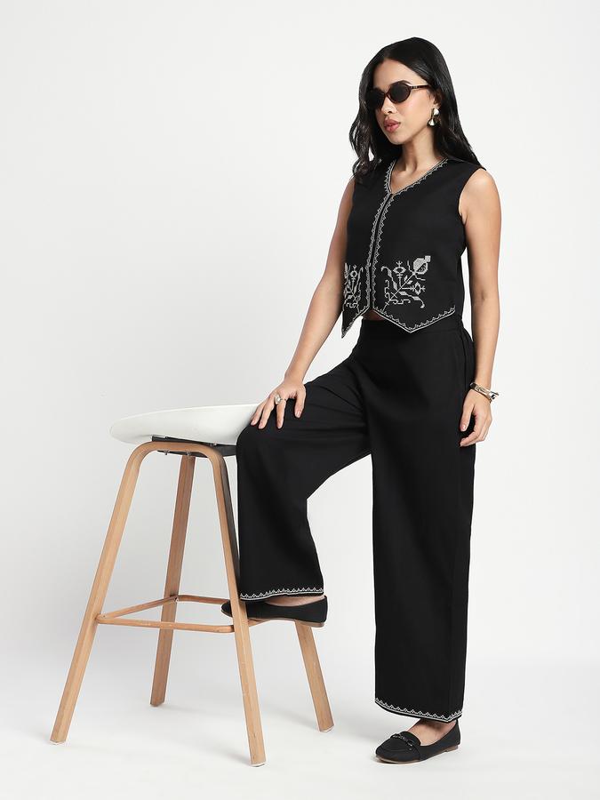 Women Viscose Crop Fit V-Neck Embroidered Top