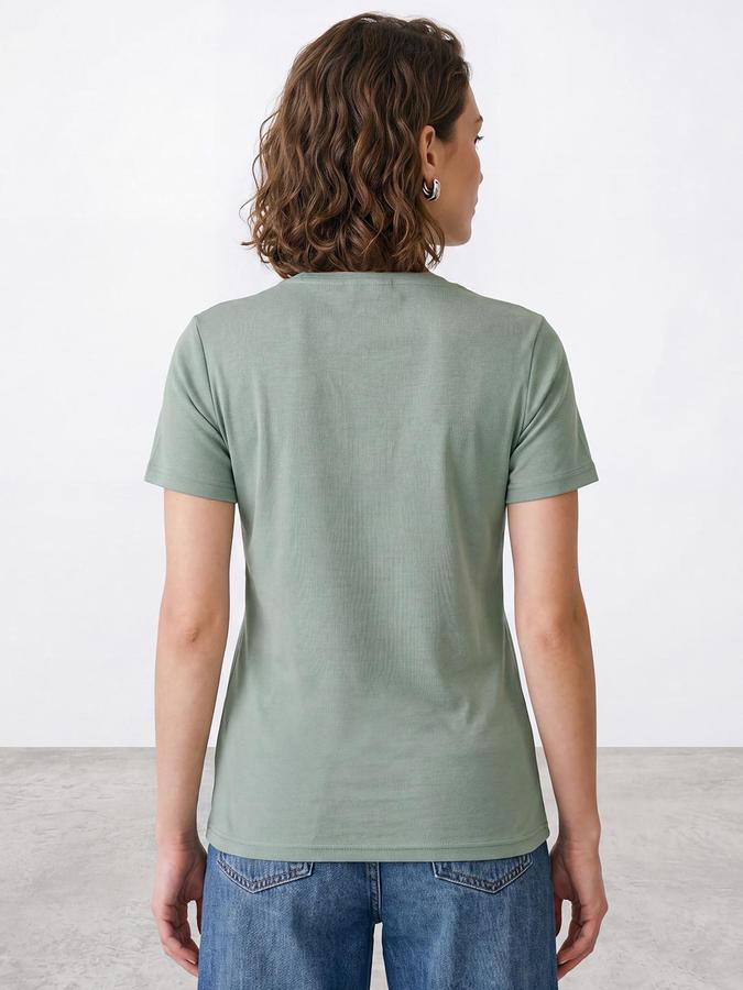 R&B Women Green Short Sleeve Round Neck Solid T-Shirt