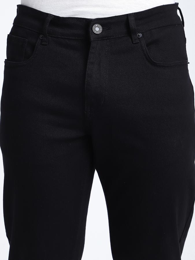 Men Cotton Blend Straight Fit Five Pocket Jeans Pants