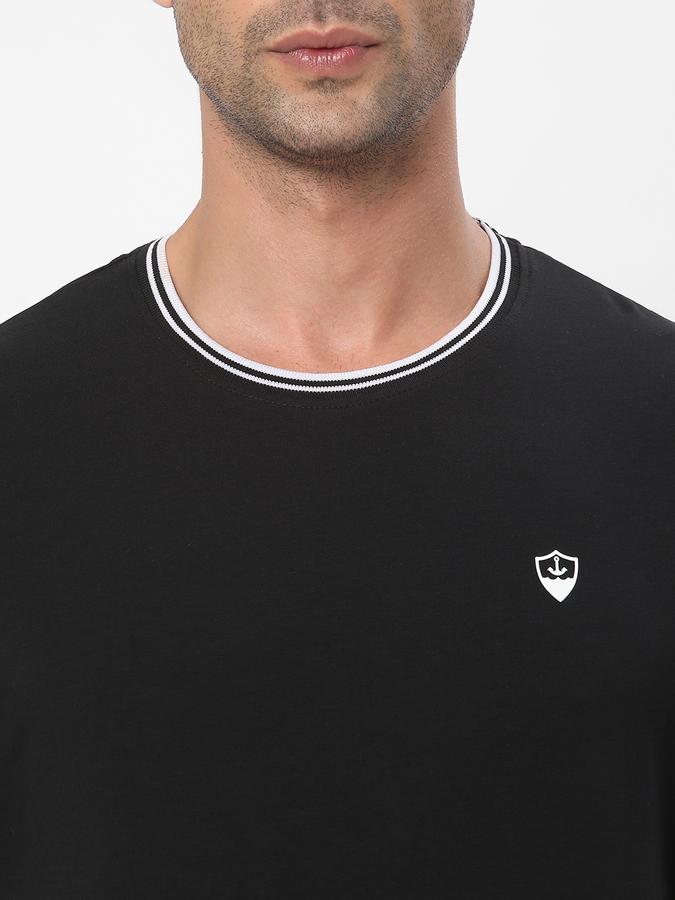 Men Logo Print Regular Fit T-Shirt image number 3