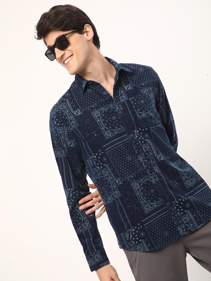 Men Regular Fit Cutaway Collar Shirt image number 0
