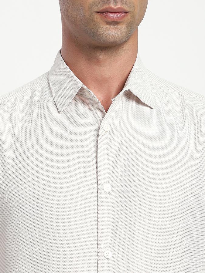 Men Cotton Blend Slim Fit Button-Down Collar Textured Shirt
