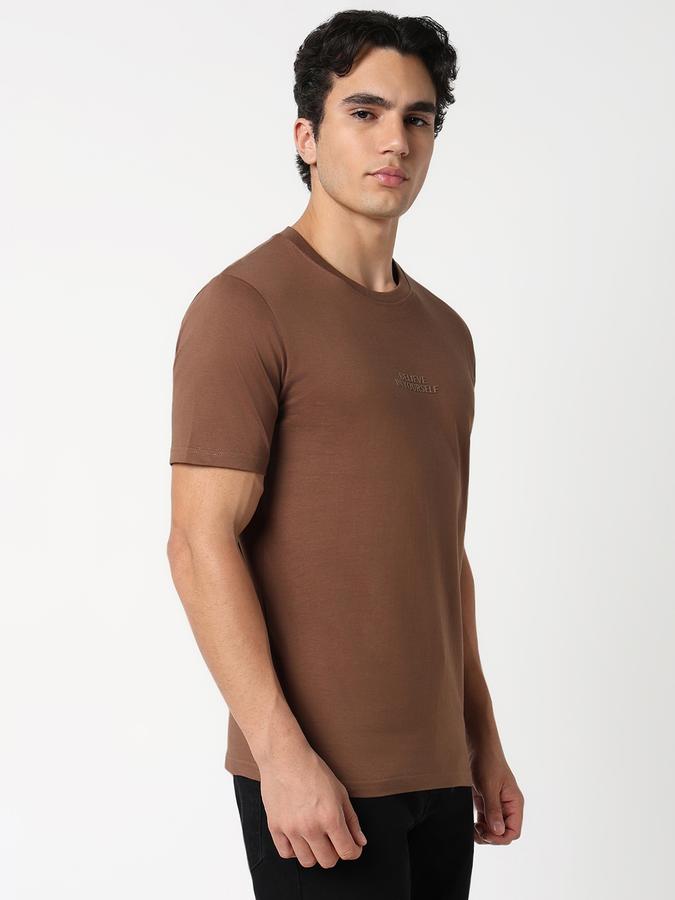 Solid Men Round Neck T-Shirt image number 1