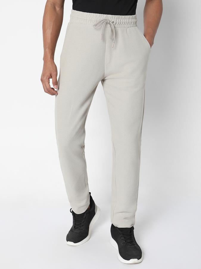 Men Mid-Rise Relaxed Fit Pants with Insert Pockets image number 0