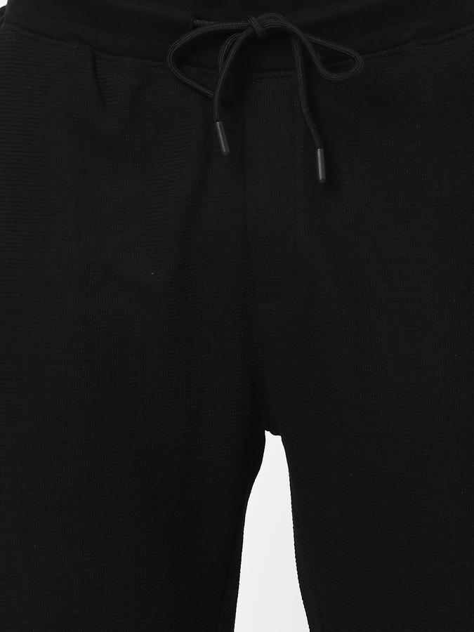Men Regular Fit Shorts with Insert Pockets image number 3