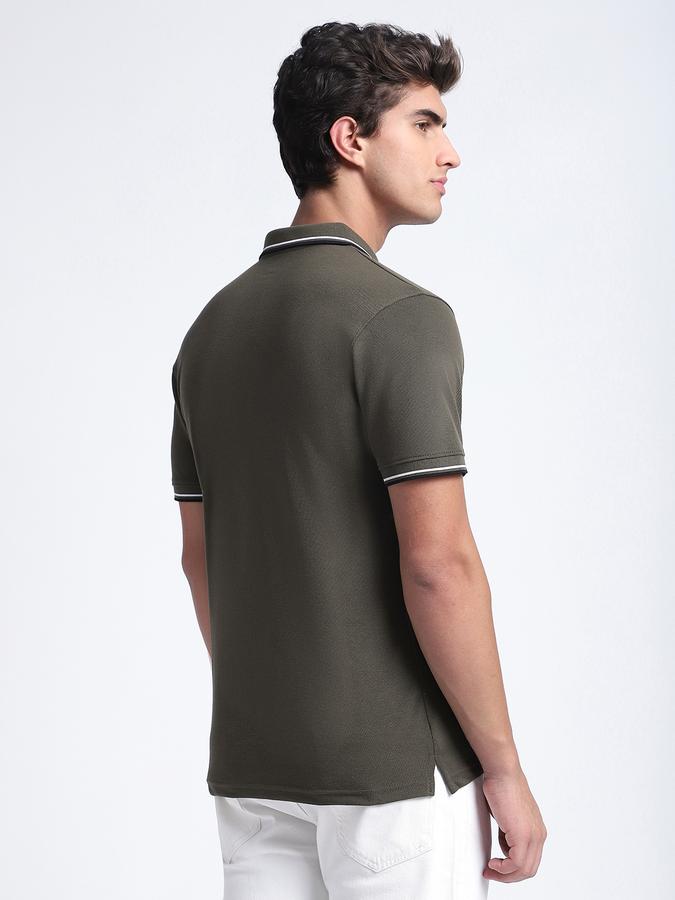 Men Cotton Blend Slim Fit Polo Neck Solid T-shirt