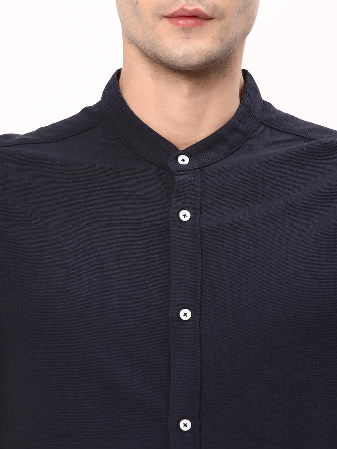 R&B Men Blue Casual Shirts image number 3