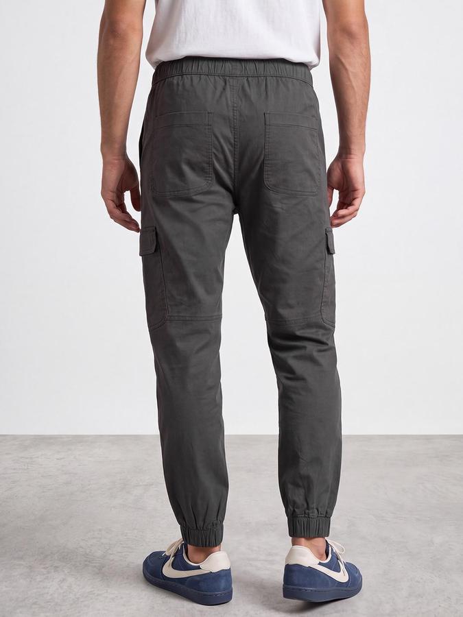 R&B Men Grey Mid Rise Regular Fit Cargos