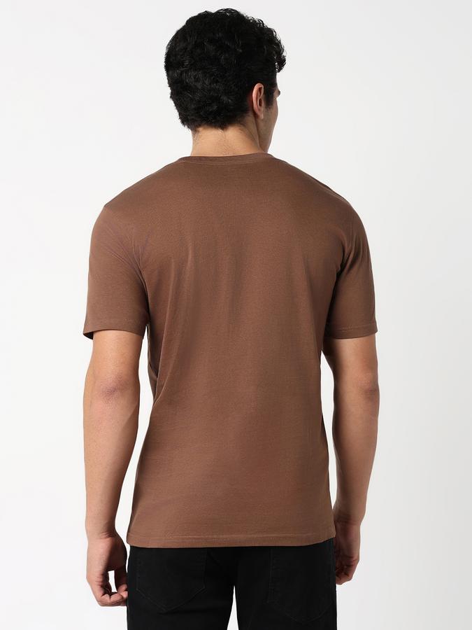 Solid Men Round Neck T-Shirt image number 3