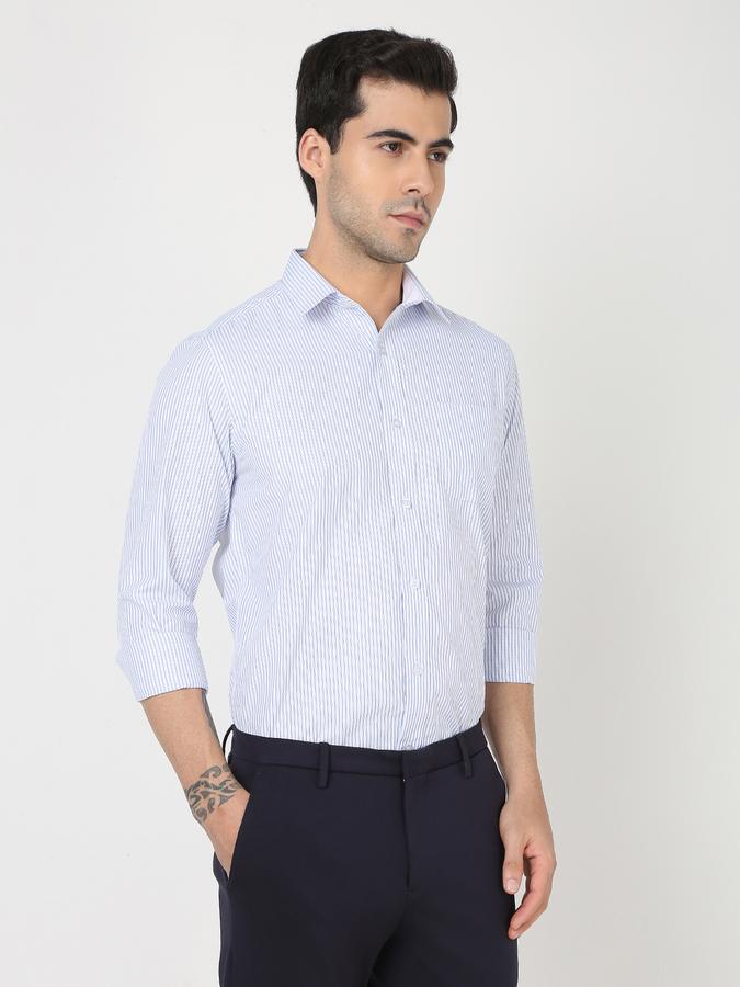 Men Pin Striped Slim Fit Shirt image number 2