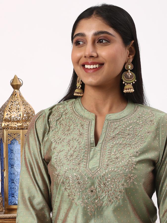 Women Poly Blend Regular Fit Mandarin Collar Embroidered Kurta