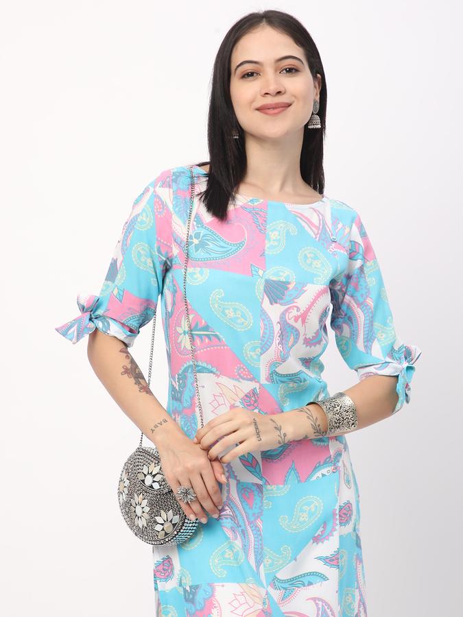 Women Rayon Regular Fit Round Neck Printed Kurta