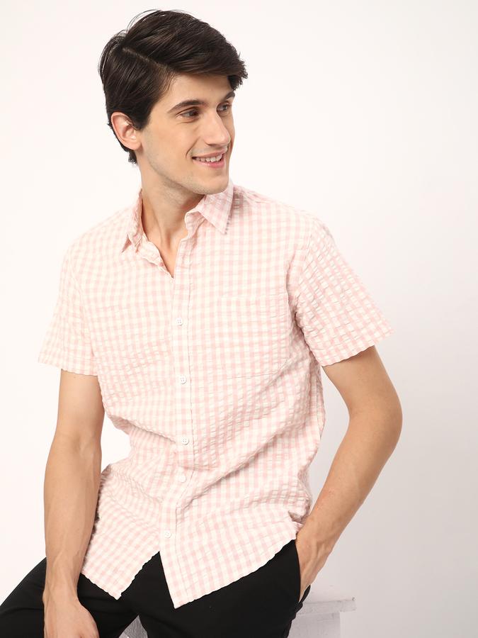 Men Regular Fit Cutaway Collar Shirt image number 0