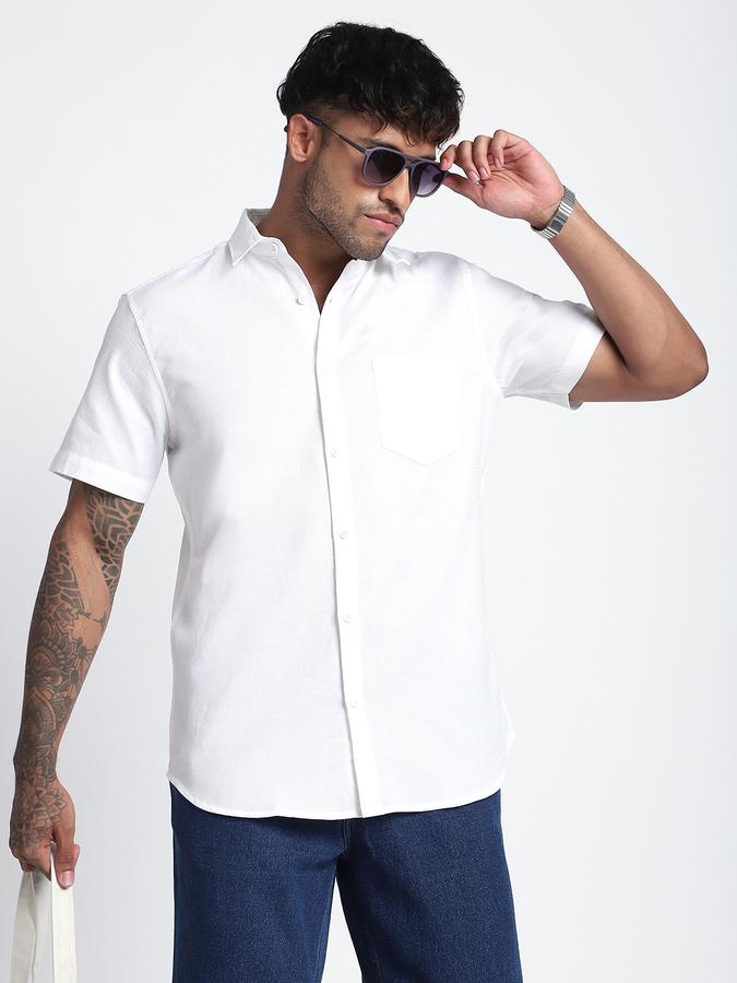 Men Cotton Regular Fit Point Collar Solid Shirt