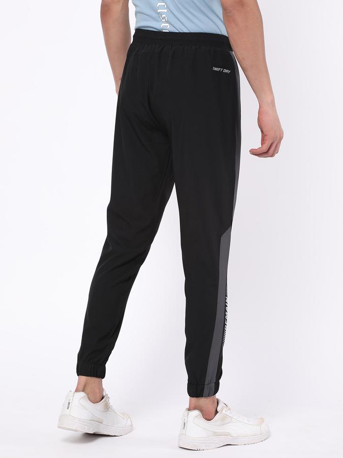 R&B Men Black Track Pants & Joggers image number 2