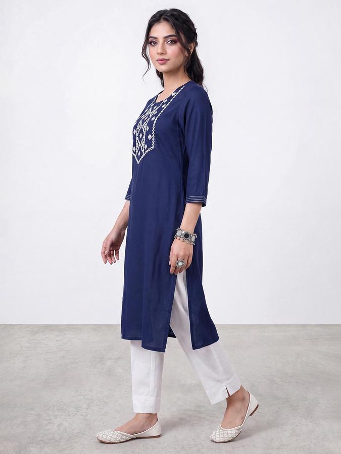 R&B Women Navy Blue Geometric Embriodery Round Neck Three-Quarter Sleeves Straight Kurta