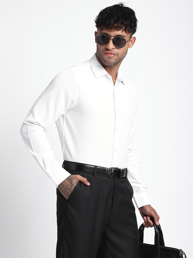 Men Cotton Blend Regular Fit Point Collar Solid Shirt