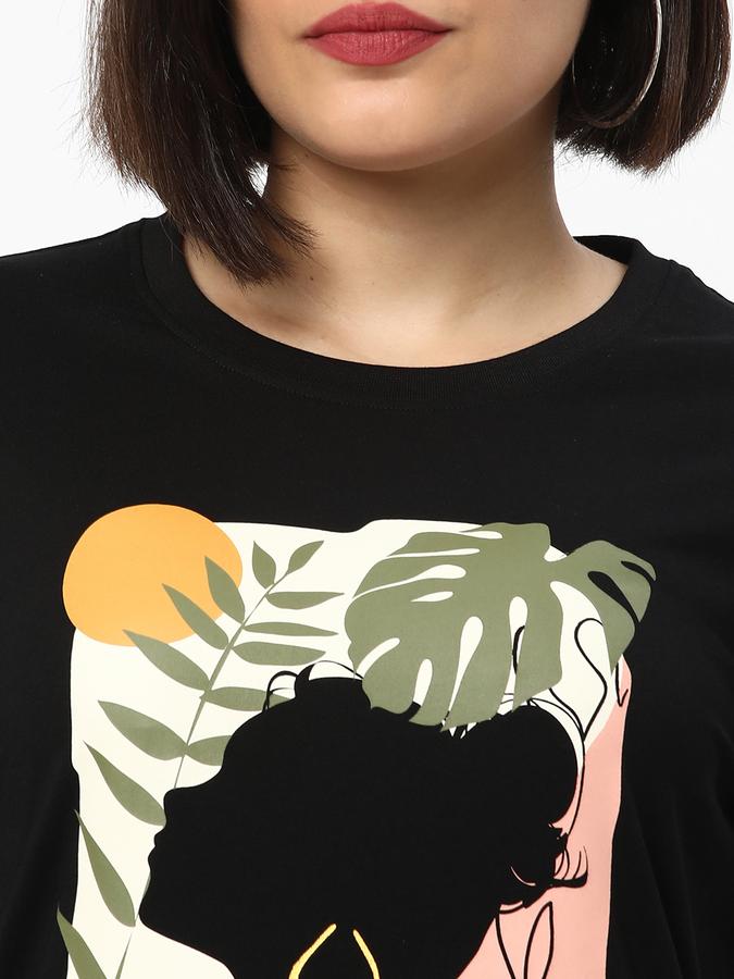 Women Graphic Print Round-Neck T-Shirt image number 3