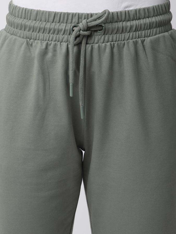 Women Fitted Cotton Joggers image number 3