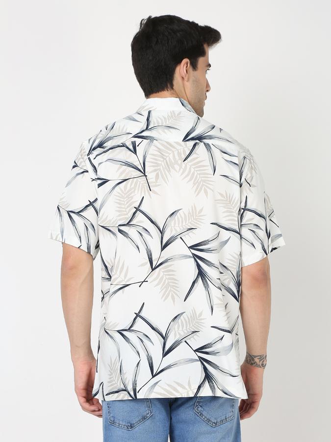 Men Leaf Print Regular Fit Shirt with Cutaway Collar image number 3