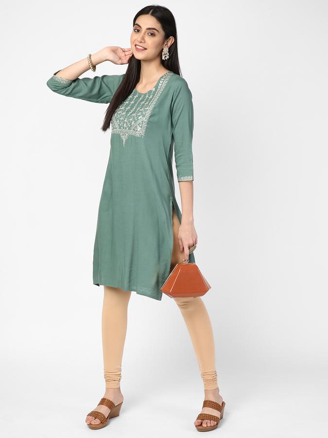 R&B Women Blue Kurtas image number 1