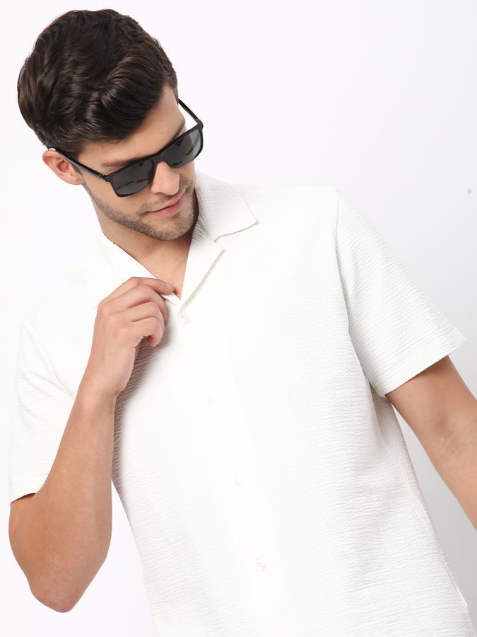 Men Regular Fit Shirt with Cuban Collar image number 0