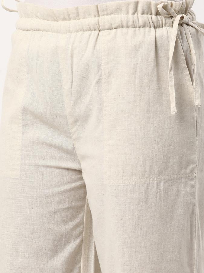 Women Solid Fashion Bottoms image number 3