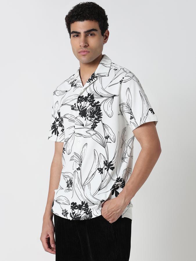 Men Printed Casual Shirt image number 3