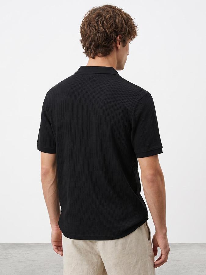 R&B Men Black Textured Short Sleeves Polo Collar T-Shirt