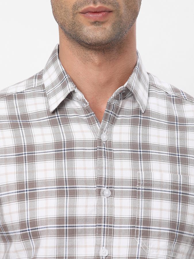Men Checked Regular Fit Shirt image number 3