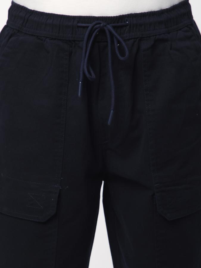 Men Cotton Regular Fit Flat Front Cargo Trousers