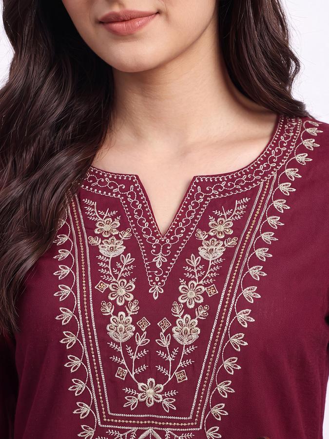 R&B Womens Maroon Three-Quarter Sleeves Round Neck Floral Embroidery Straight Kurta