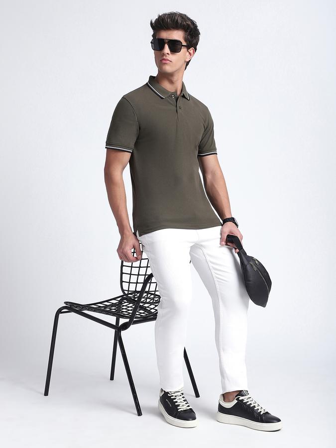 Men Cotton Blend Slim Fit Polo Neck Solid T-shirt