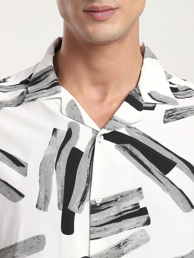 Men Cotton Relaxed Fit Camp Collar Graphic Shirt