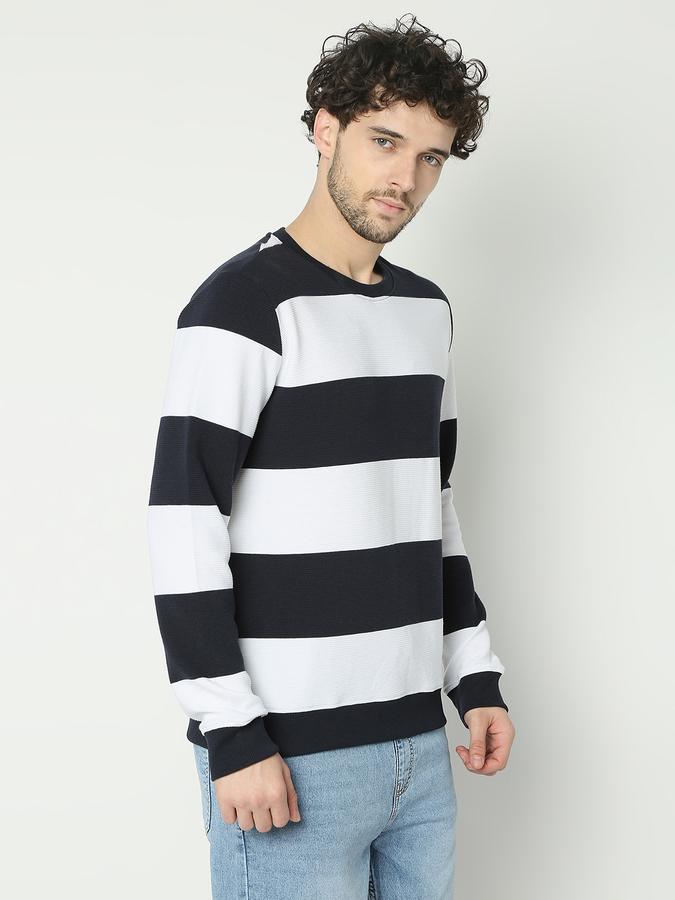 Men Colourblock Regular Fit Sweatshirt image number 2