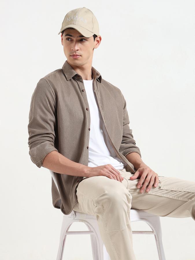 Men Textured Regular Fit Shirt image number 0