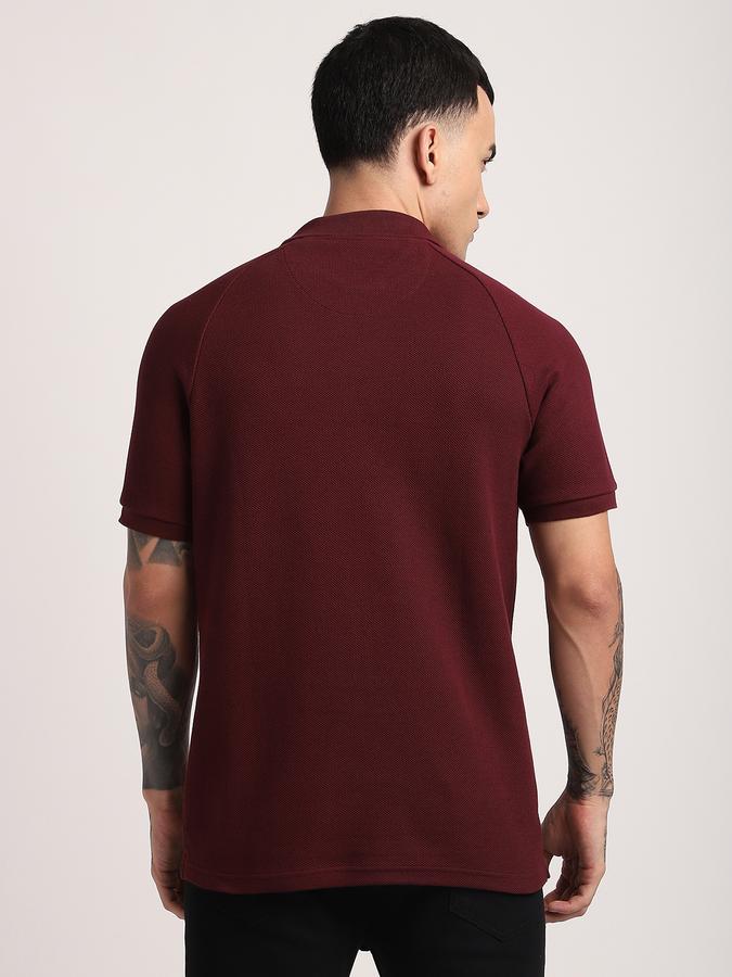 Men Cotton Slim Fit Polo Neck Textured T-shirt