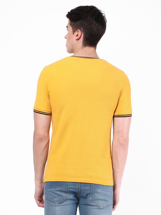 R&B Men's Solid Structured T-Shirt image number 2