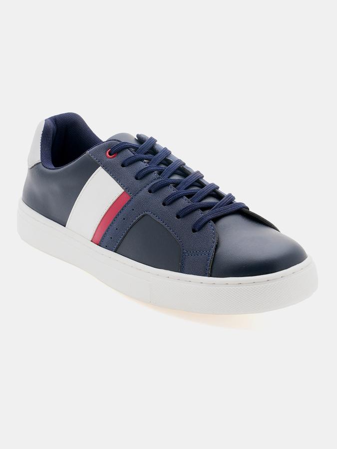 Men Colourblock Lace-Up Sneakers image number 2